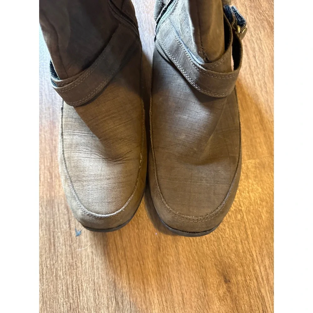 The North Face Brown Primaloft 200g Insulated Faux Fur Tall Boots‎ Womens 6